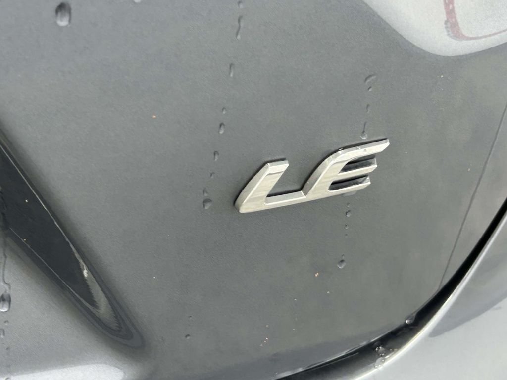 Certified Used 2025  Toyota LE image 11