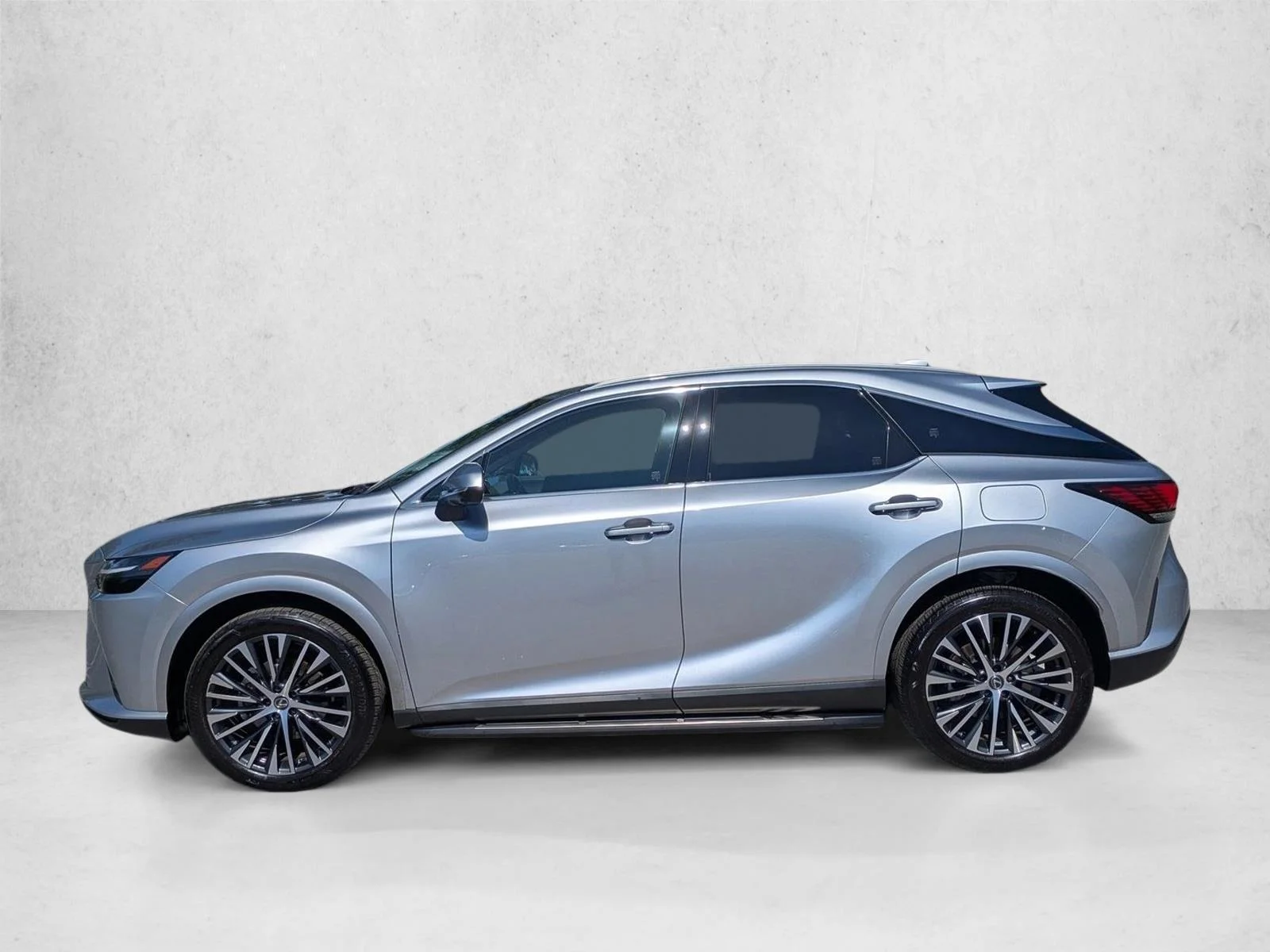 Certified Used 2025 Iridium Lexus PREMIUM PLUS image 9