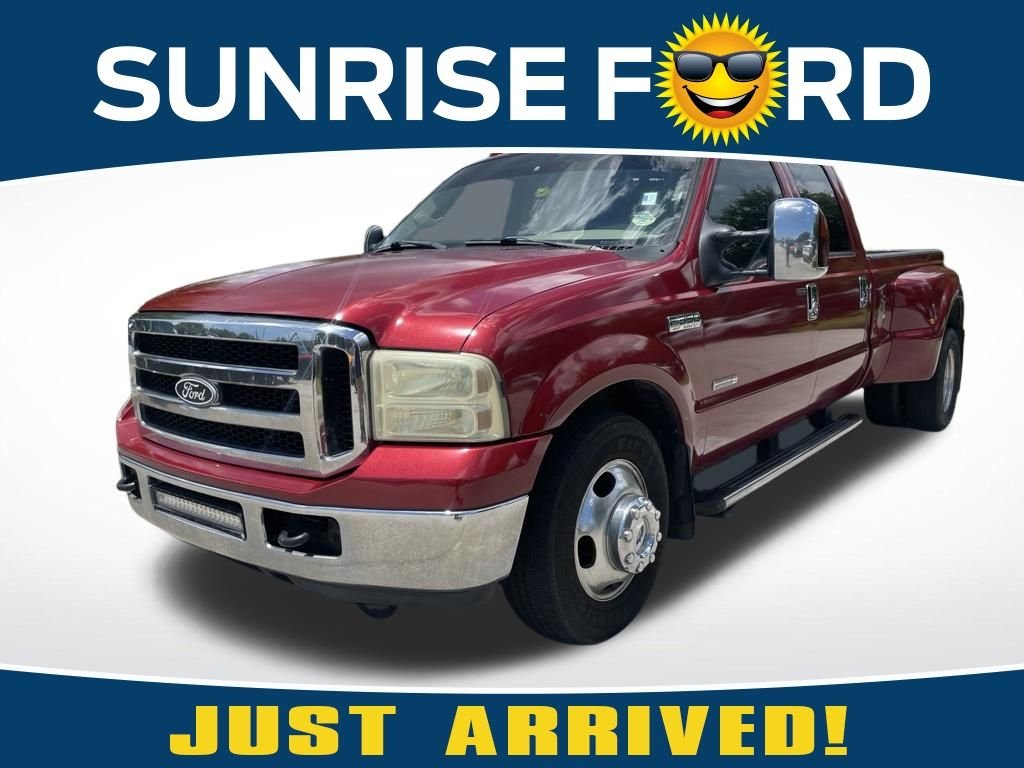 Used 2006 Red Ford  image 1