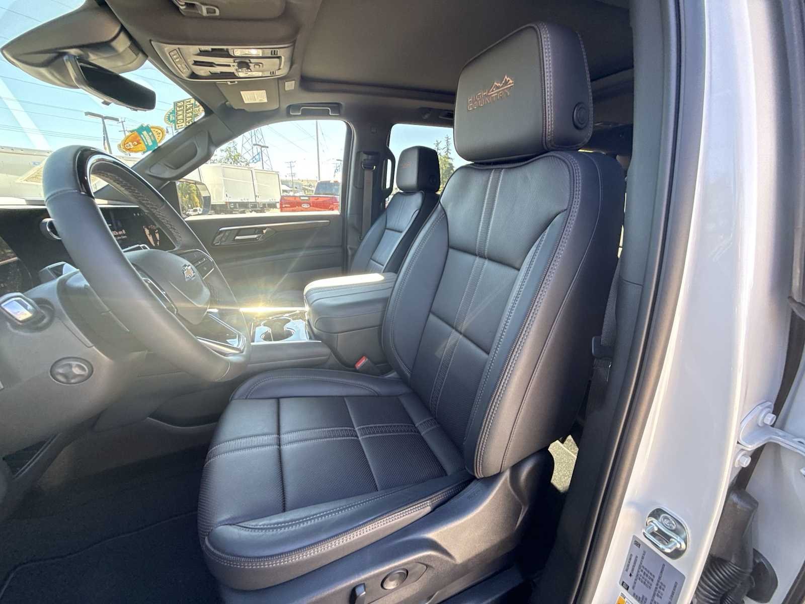 2025 Chevrolet Tahoe High Country - Photo 19
