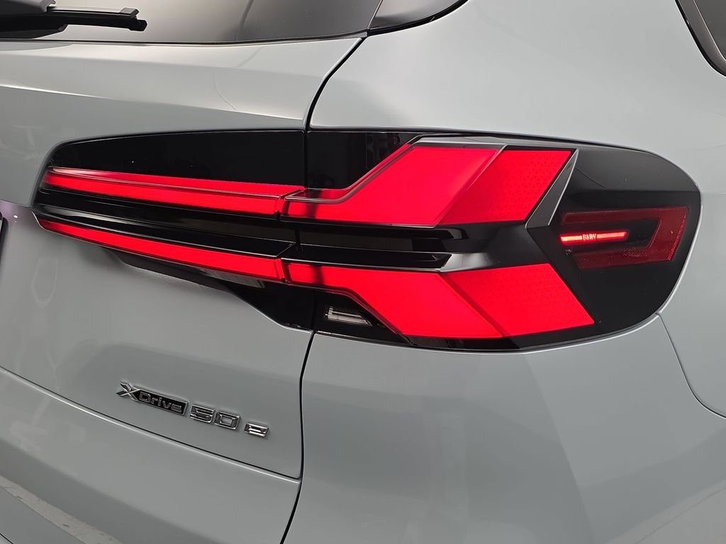 New 2026 Brooklyn Grey Metallic BMW xDrive50e image 33