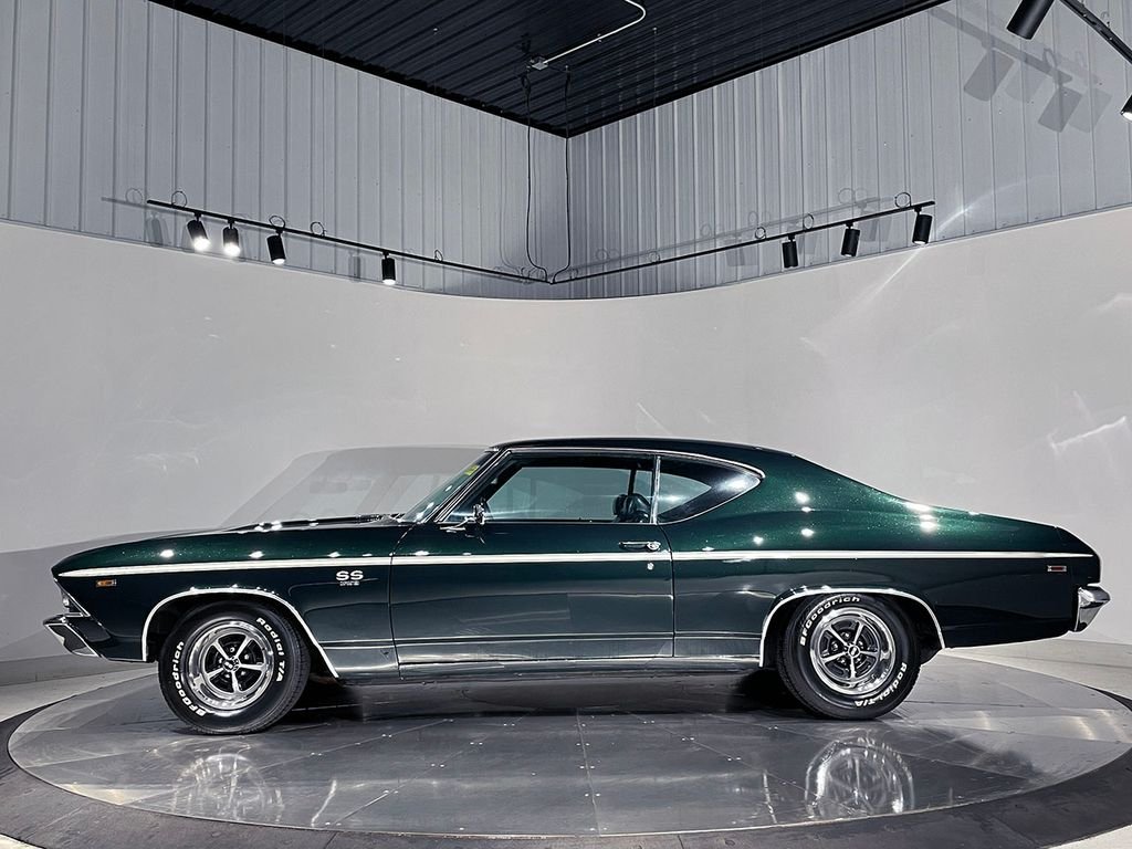 Used 1969 Green Chevrolet  image 11