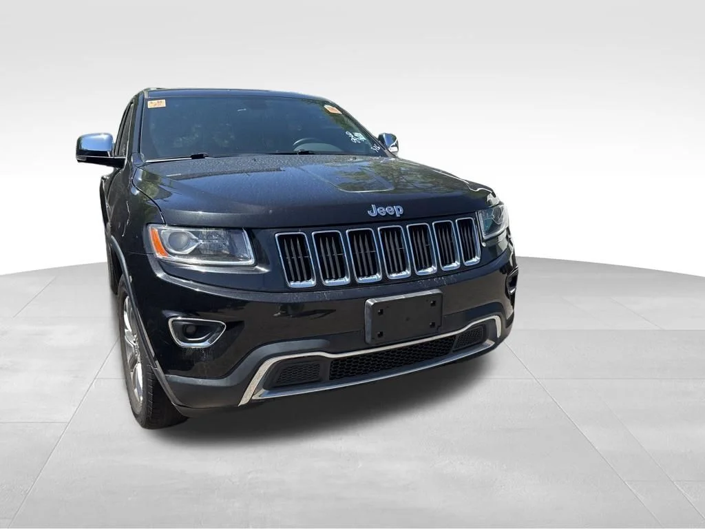 Used 2015 Black Jeep Limited image 8