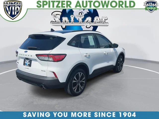 Used 2022 Oxford White Ford SE image 9