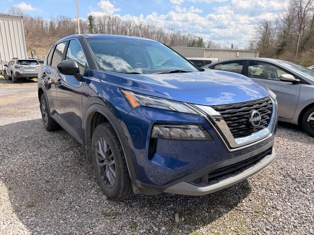 Used 2023 Blue Nissan S image 7