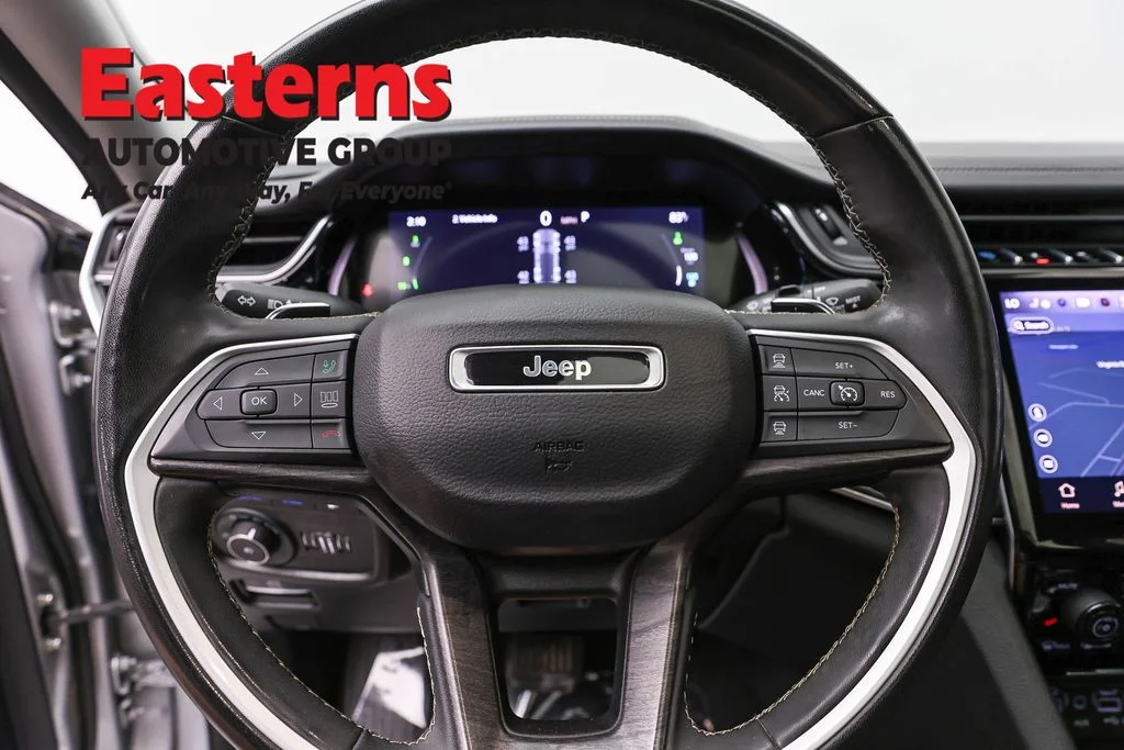 Used 2022 Silver Jeep 4xe image 10