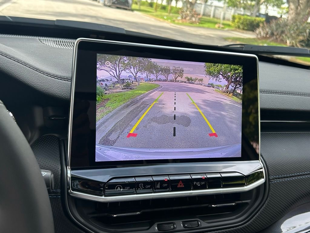 2025 Jeep Compass Limited - Photo 21