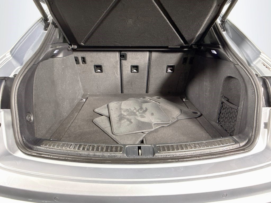 Used 2023 Dolomite Silver Metallic Porsche Base image 31