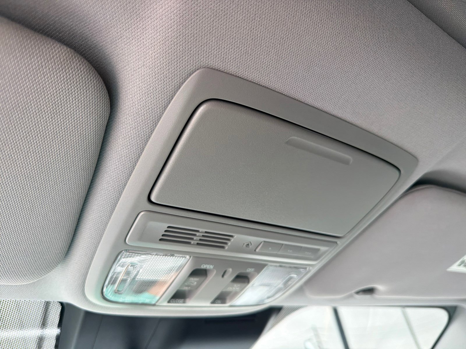 Used 2022 Modern Steel Metallic Honda Touring image 30