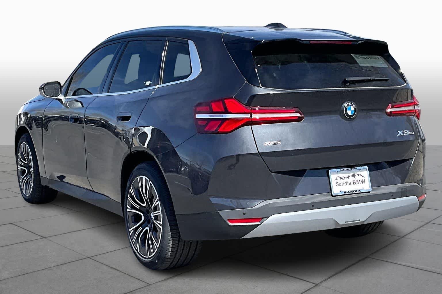 2026 BMW X3 30 - Photo 12