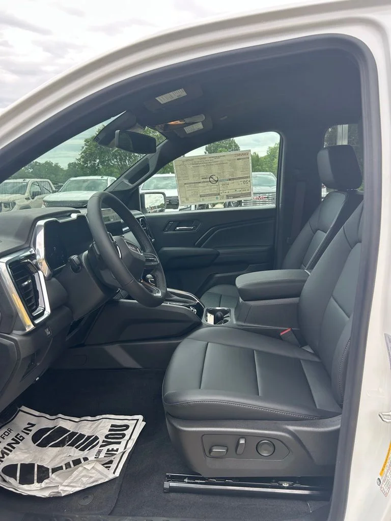 New 2026 White GMC Elevation image 14