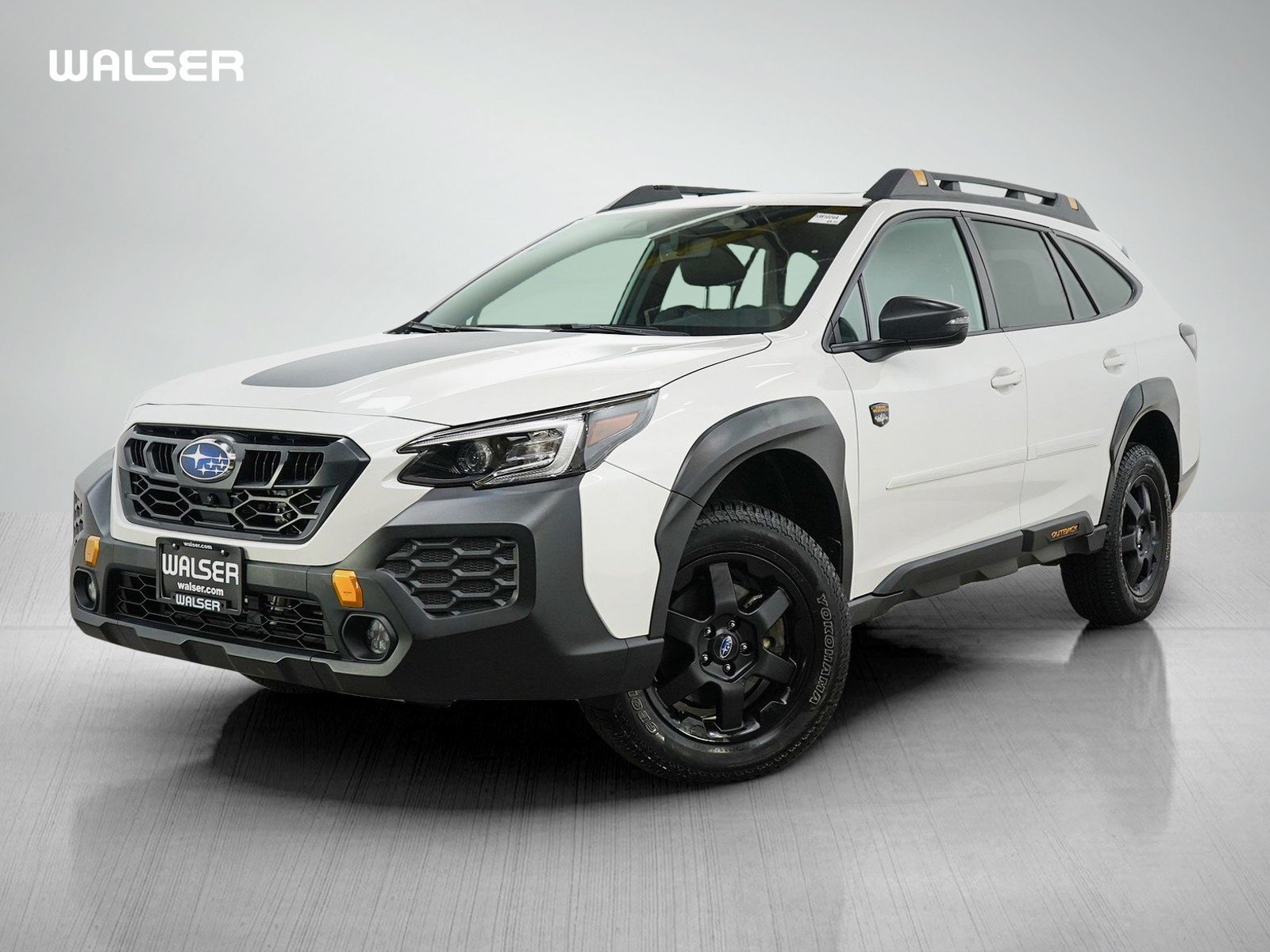 Used 2024 Crystal White Pearl Subaru Wilderness image 1