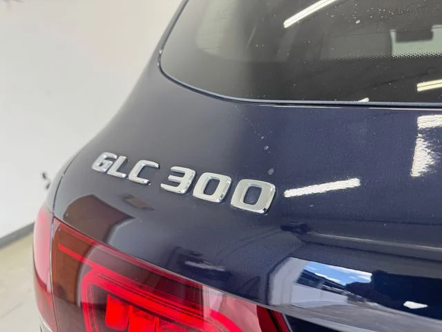 Certified Used 2022 Lunar Blue Metallic Mercedes-Benz GLC 300 image 33