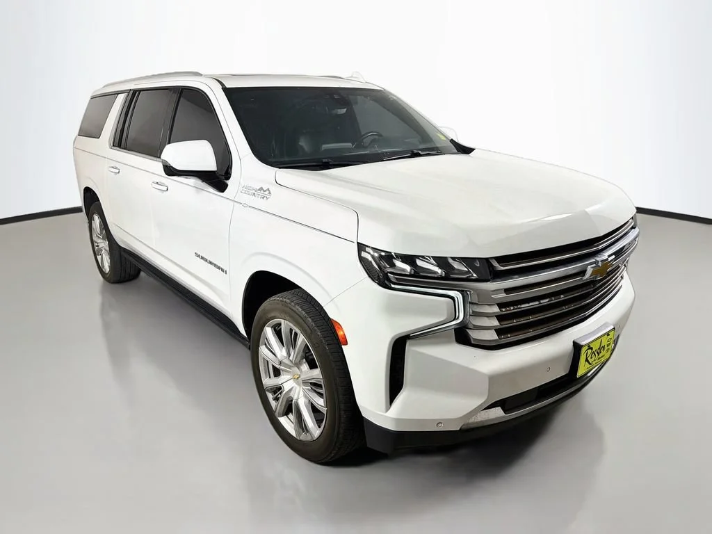 Used 2021 Summit White Chevrolet High Country image 4