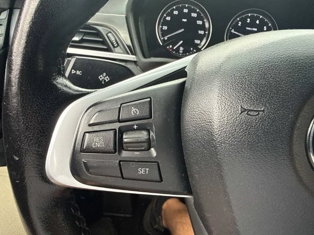 Used 2018 Blue BMW xDrive28i image 30