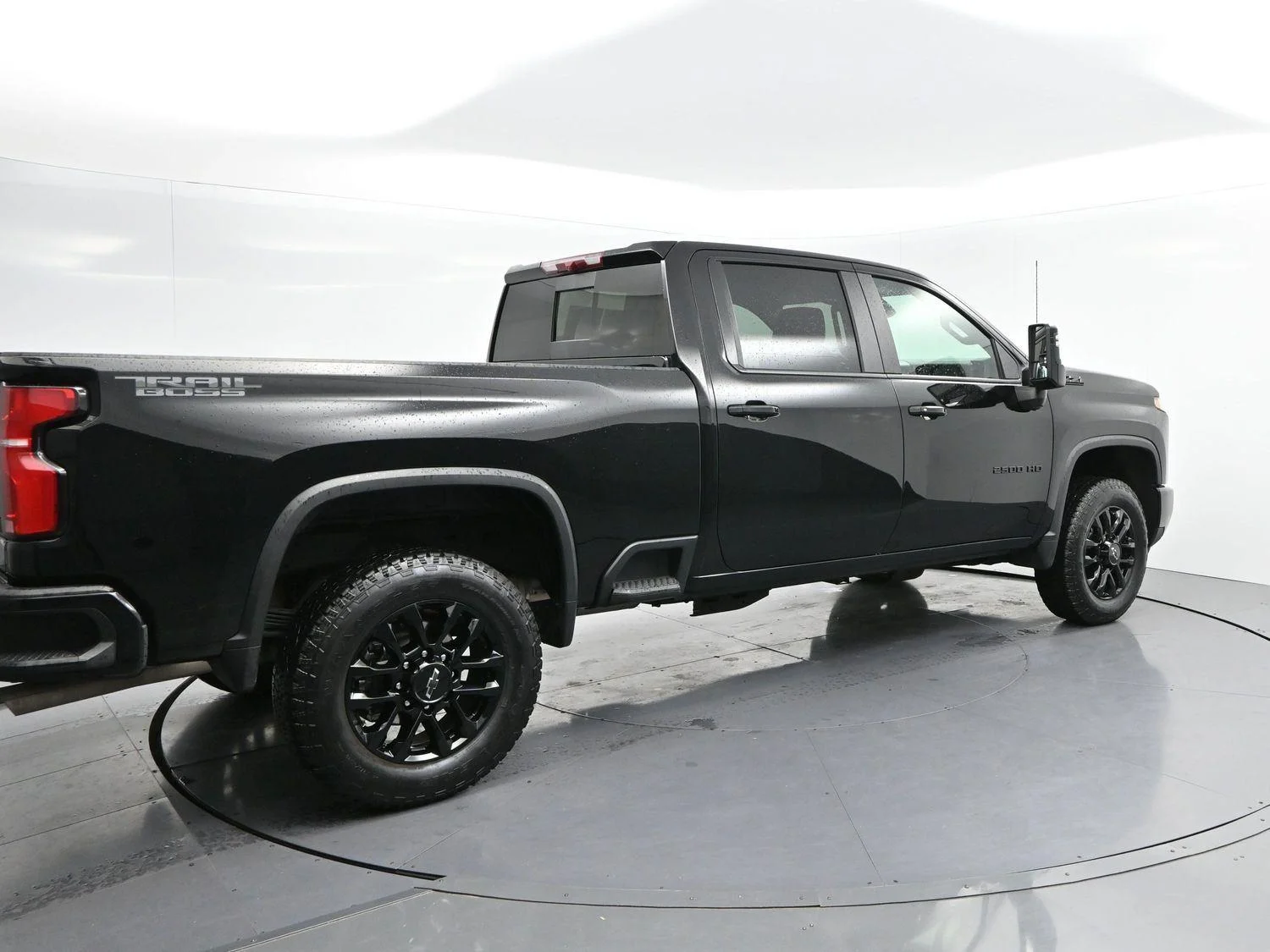 Used 2026 Black Chevrolet LT image 7