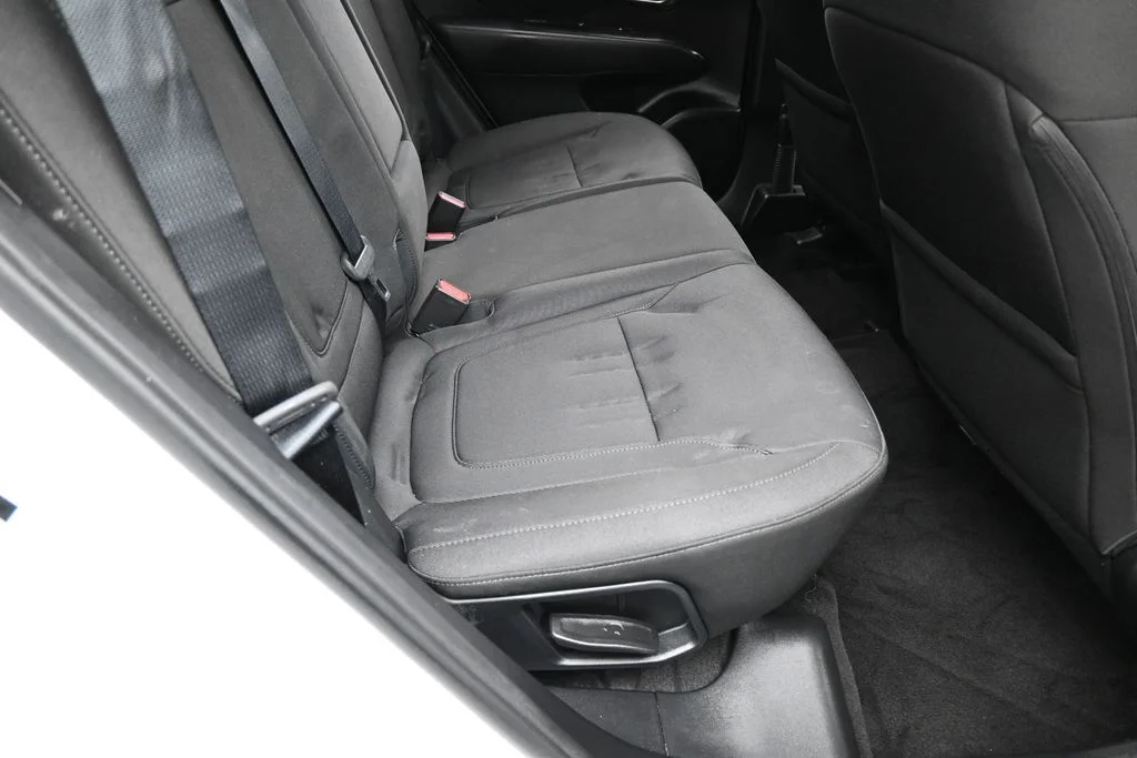 Used 2024 White Pearl Hyundai SE image 34