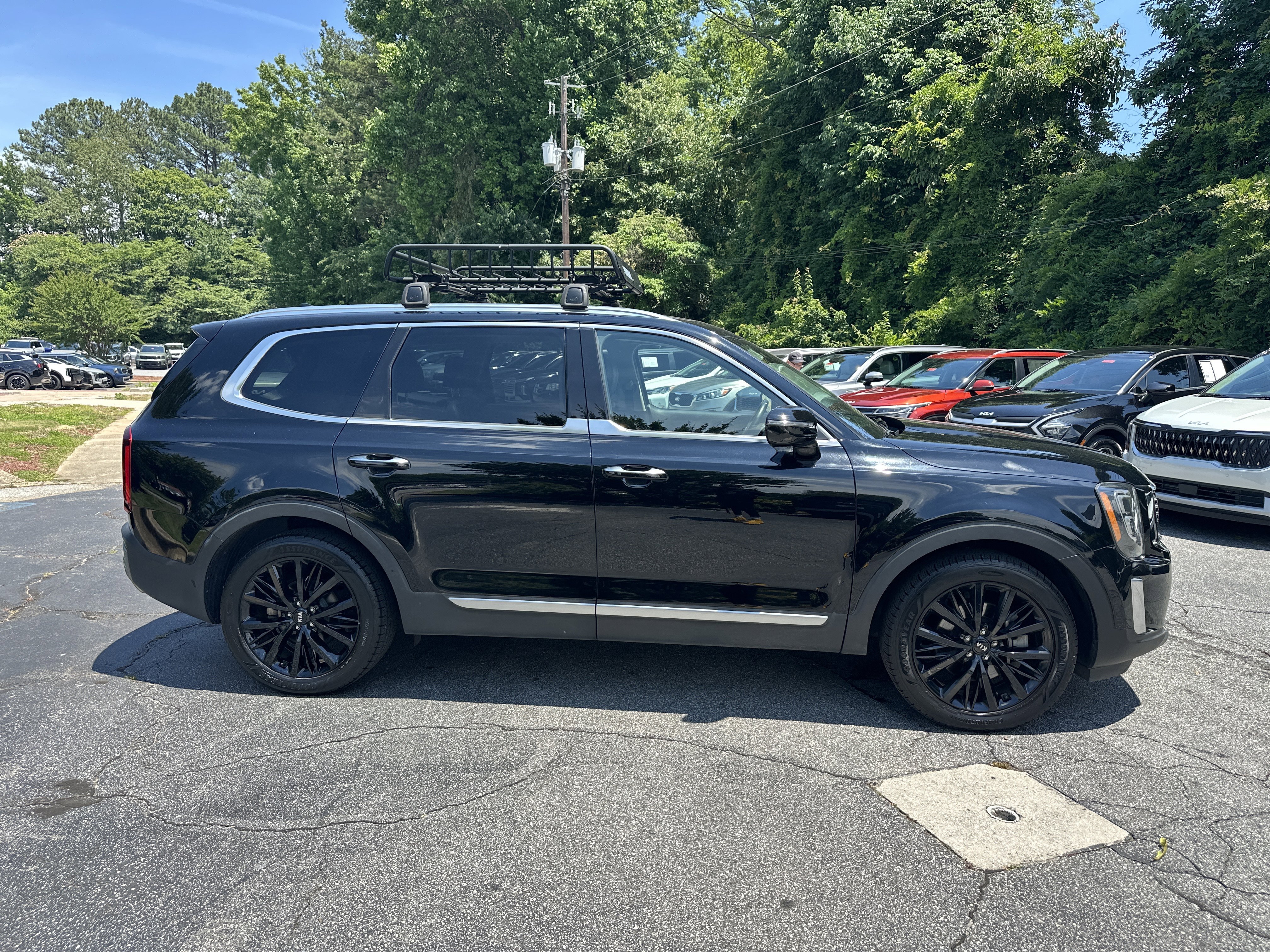 Certified Used 2020 Ebony Black Kia SX image 4