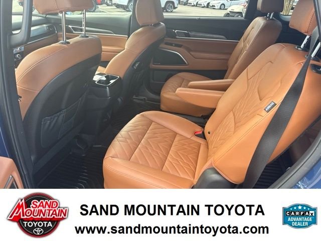 Used 2025 Black Kia SX X-Line image 13