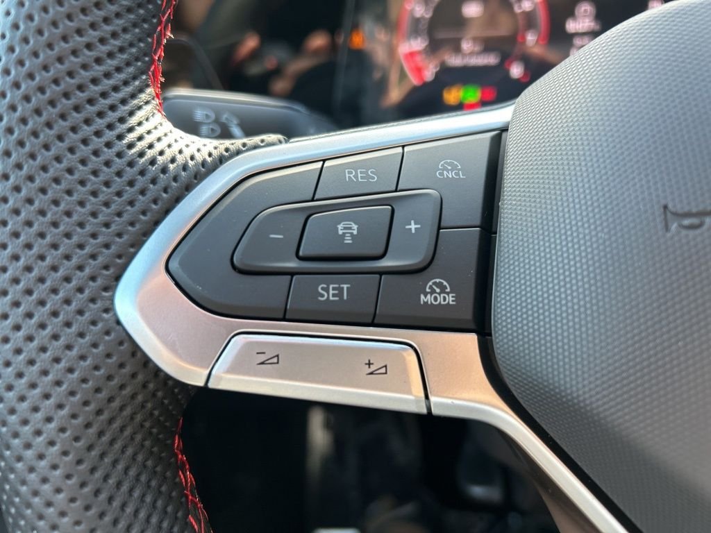 New 2026 Black Volkswagen 2.0T SE image 26