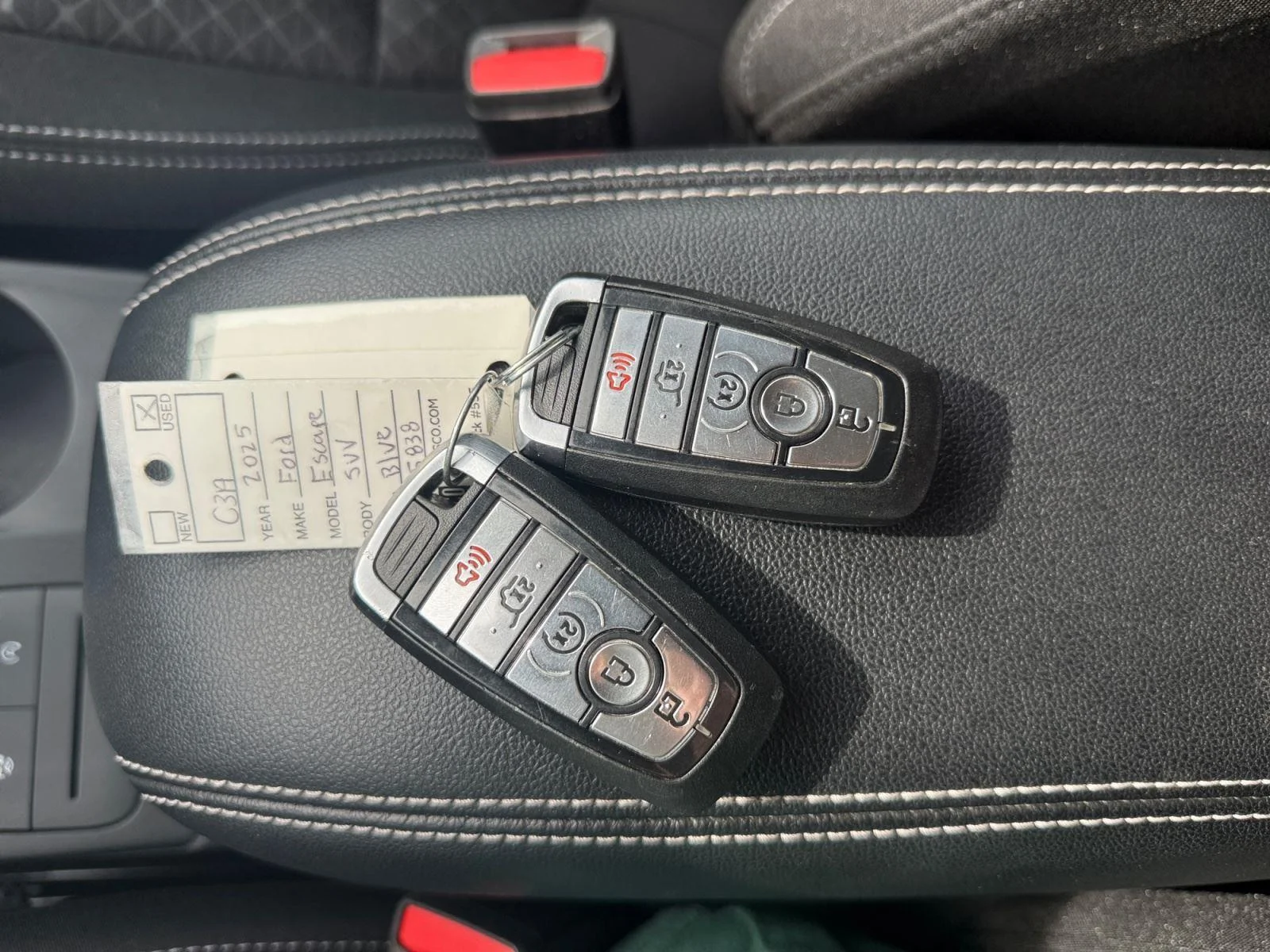 Used 2025 Vapor Blue Ford Active image 30