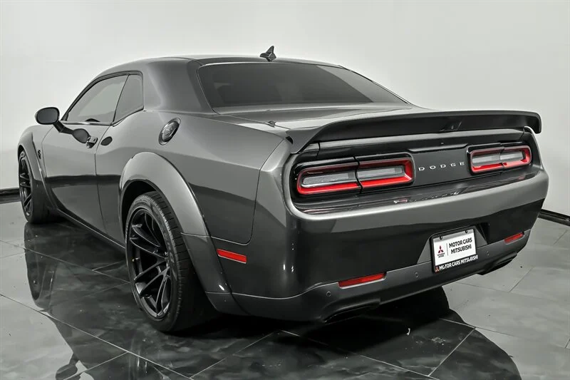 Used 2020 Granite Pearl Coat Dodge SRT Hellcat Redeye image 7