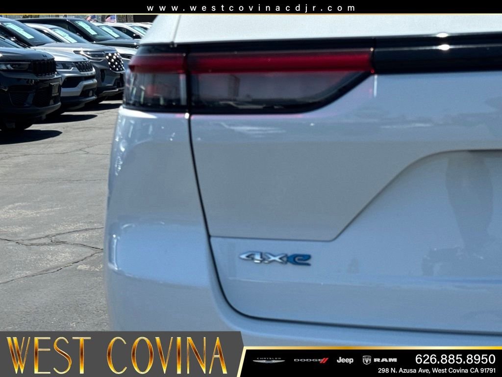 Certified Used 2023 White Jeep Overland 4xe image 15