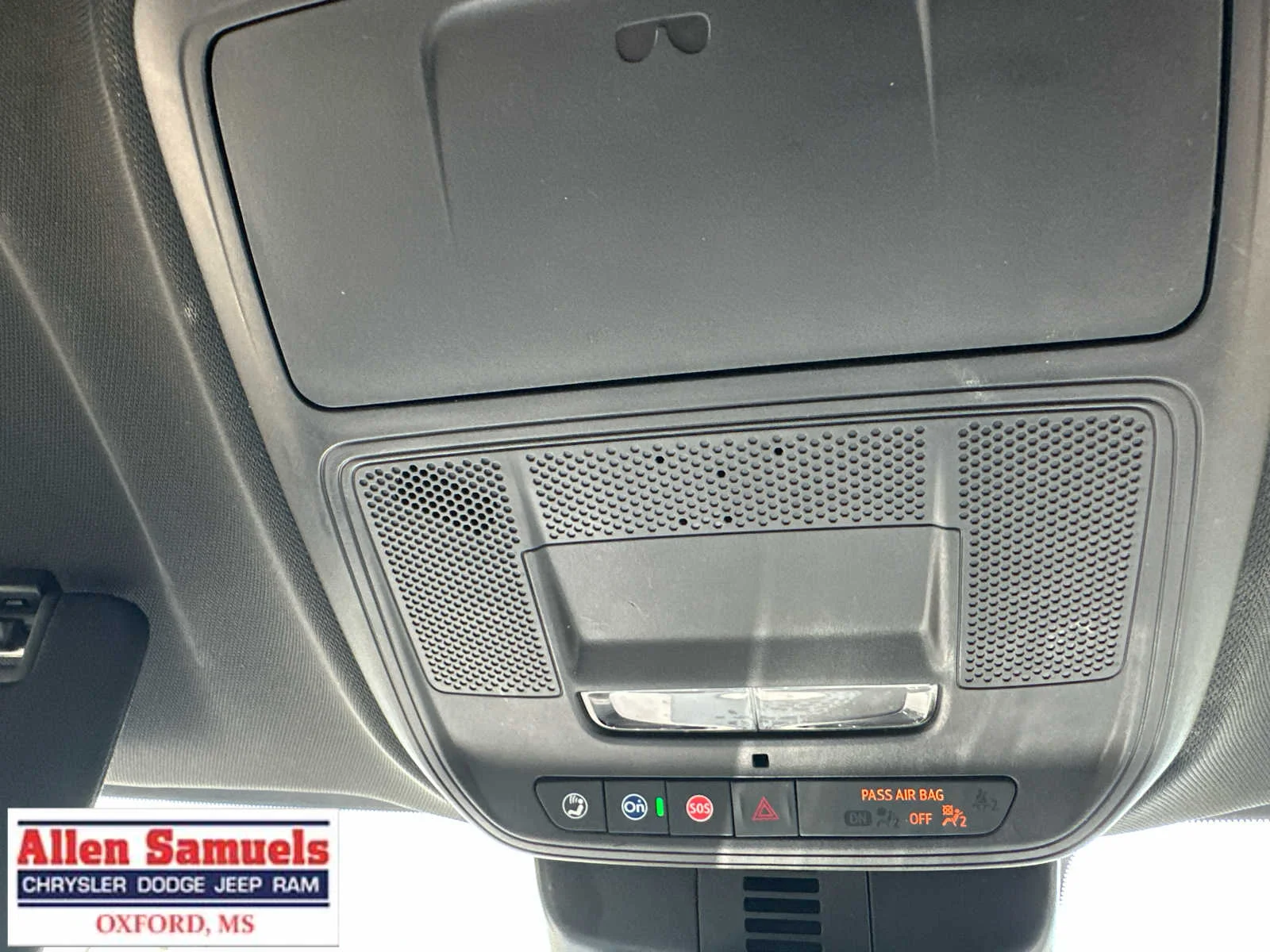 Used 2026 Ebony Twilight Metallic GMC FWD Elevation image 32