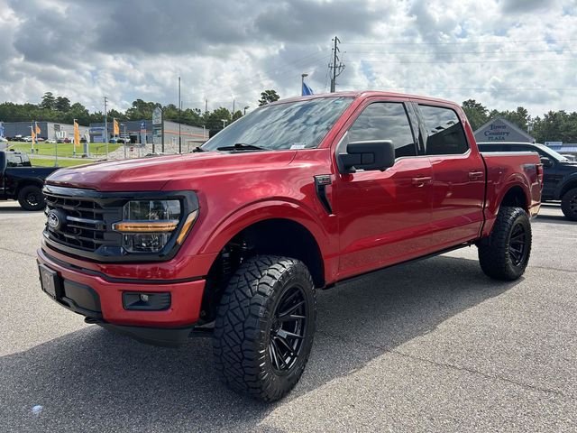 Used 2024 Red Ford XLT image 7
