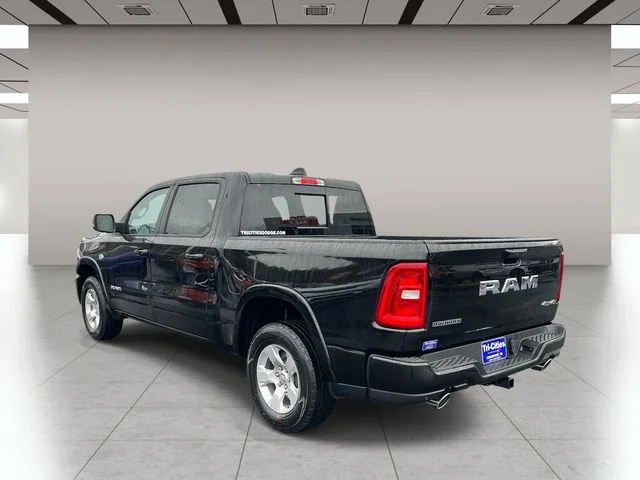New 2026 Diamond Black Crystal Pearl-Coat Exterior Paint RAM Big Horn/Lone Star image 6