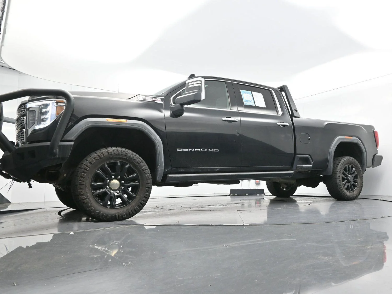 Used 2021 Ebony Twilight Metallic GMC Denali image 44