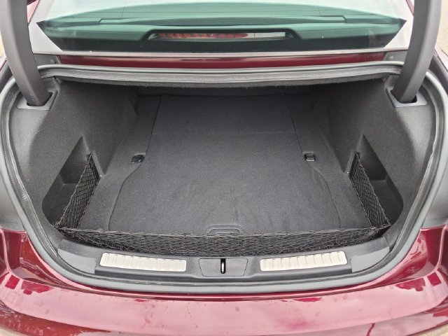 Used 2019 Red Lincoln Reserve image 27