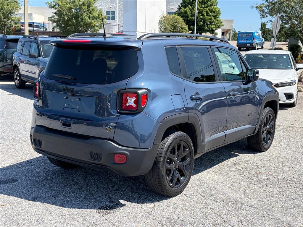 Used 2022 Slate Blue Pearl Coat Jeep Altitude image 4