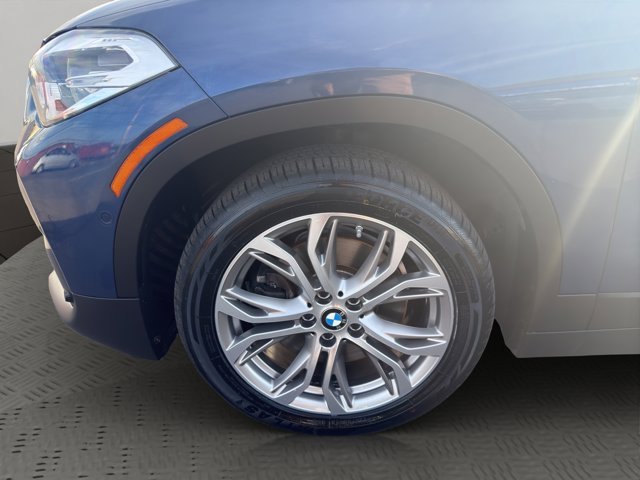Used 2022 Phytonic Blue Metallic BMW xDrive28i image 24