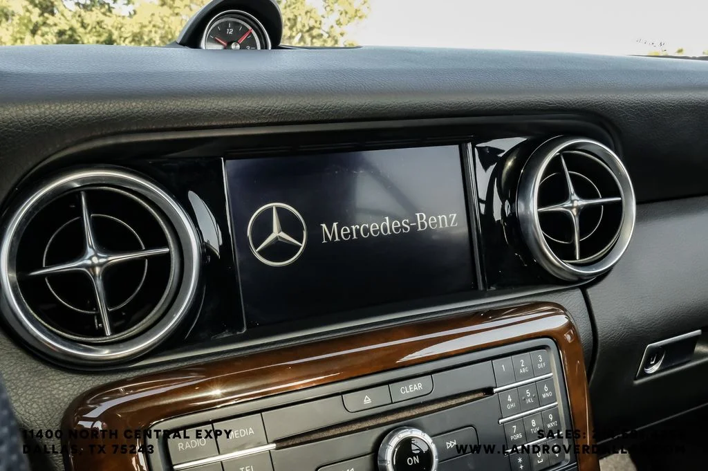 Used 2019 Gray Mercedes-Benz SLC 300 image 27
