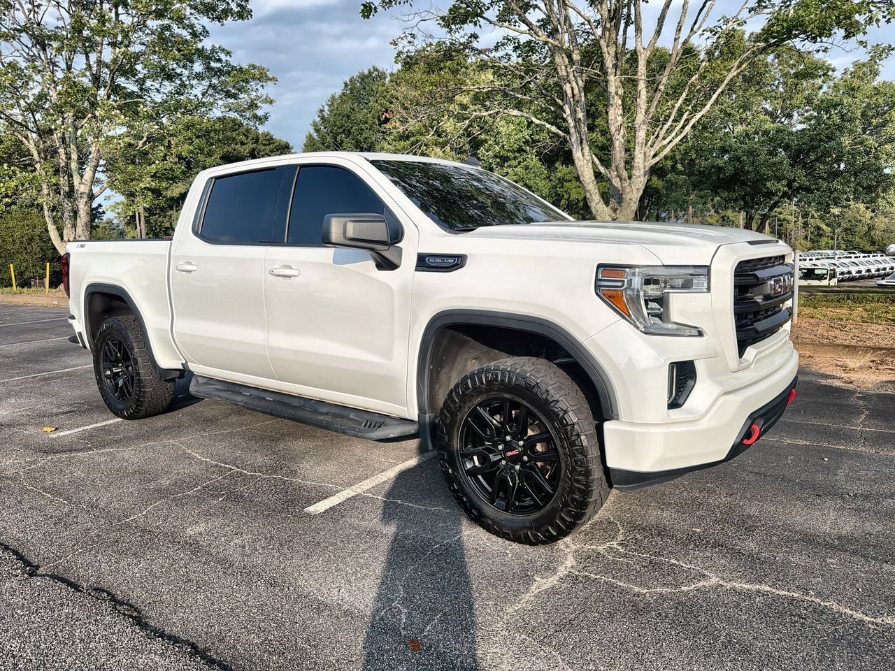 Used 2021 SUMMIT WHITE GMC Elevation image 2