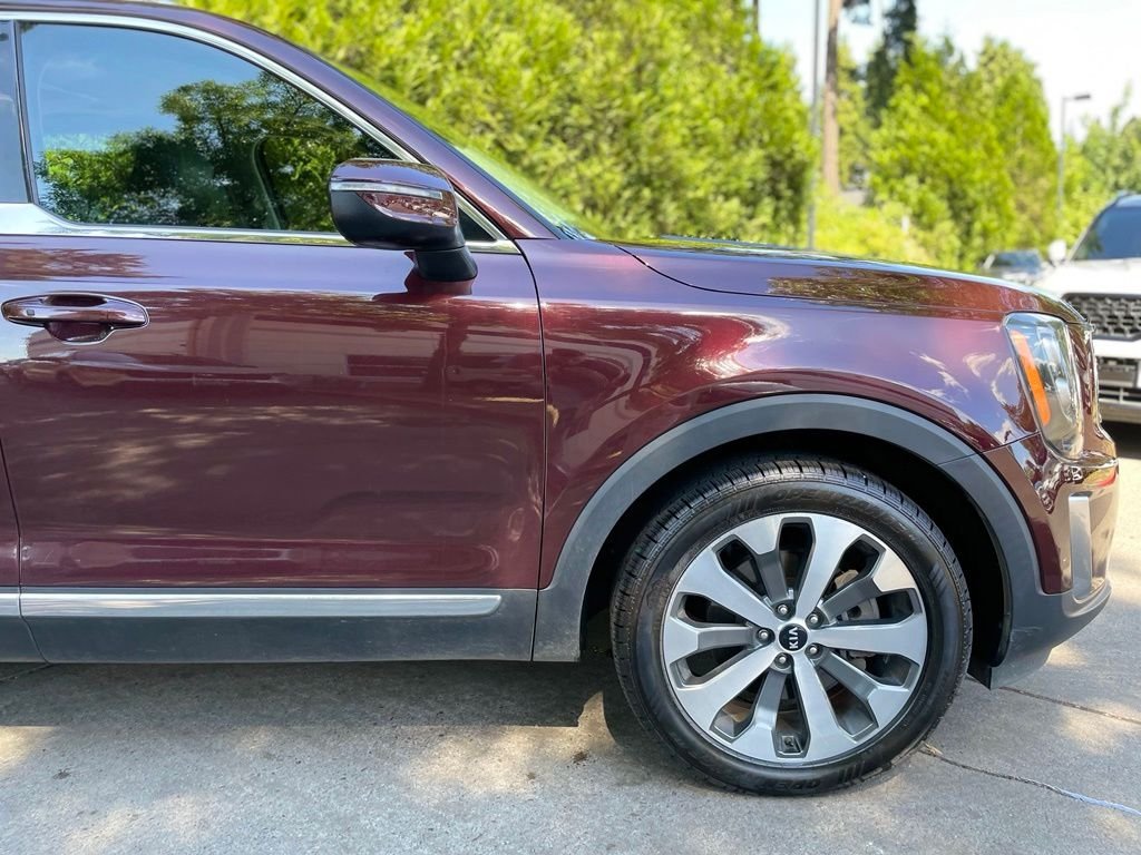 Used 2021 Sangria Kia EX image 2