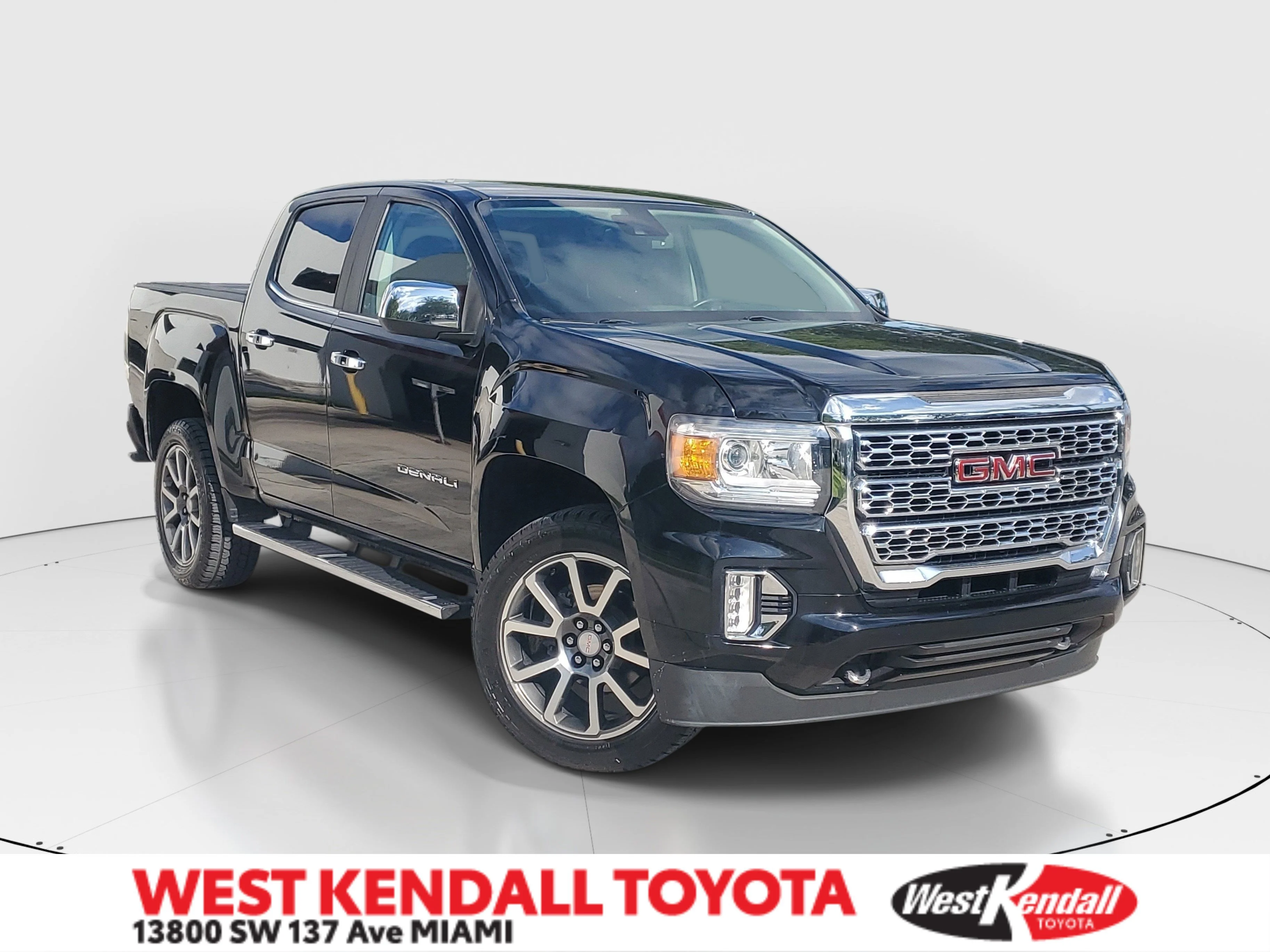 2021 GMC Canyon 2WD Denali Crew Cab Short Box's photo