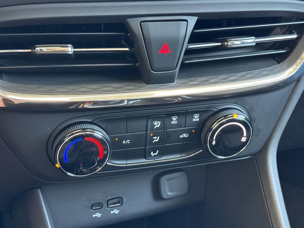 2025 Buick Encore GX Preferred - Photo 21