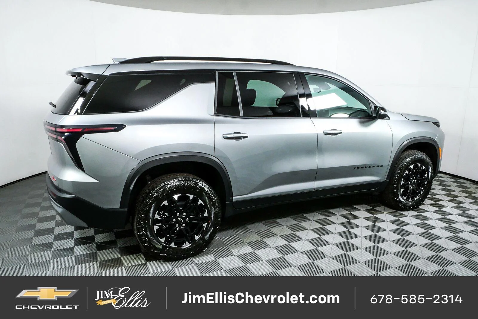New 2027 Sterling Gray Metallic Chevrolet Z71 image 2