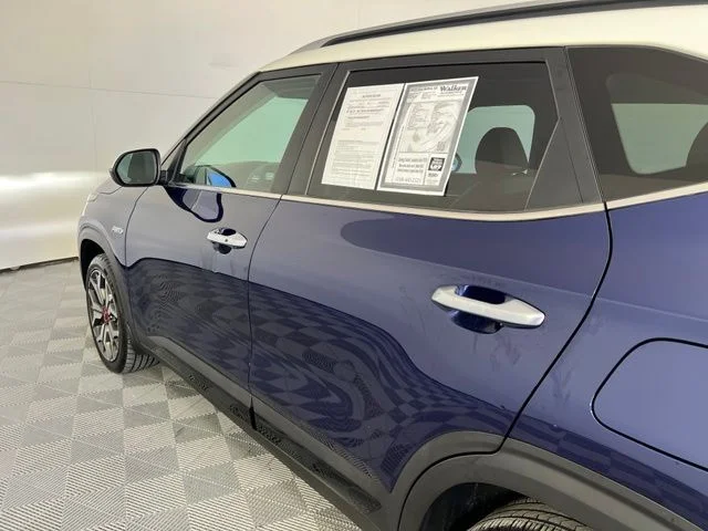 Used 2023 Blue Kia SX image 10