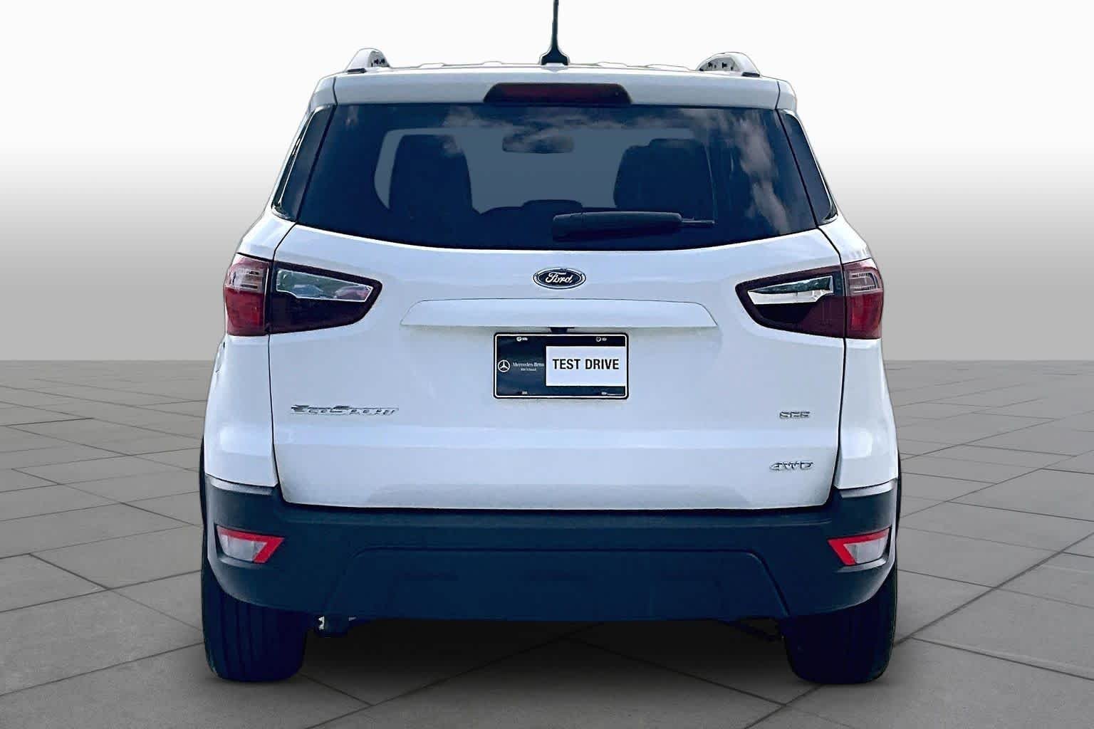 Used 2018 Diamond White Ford SES image 5