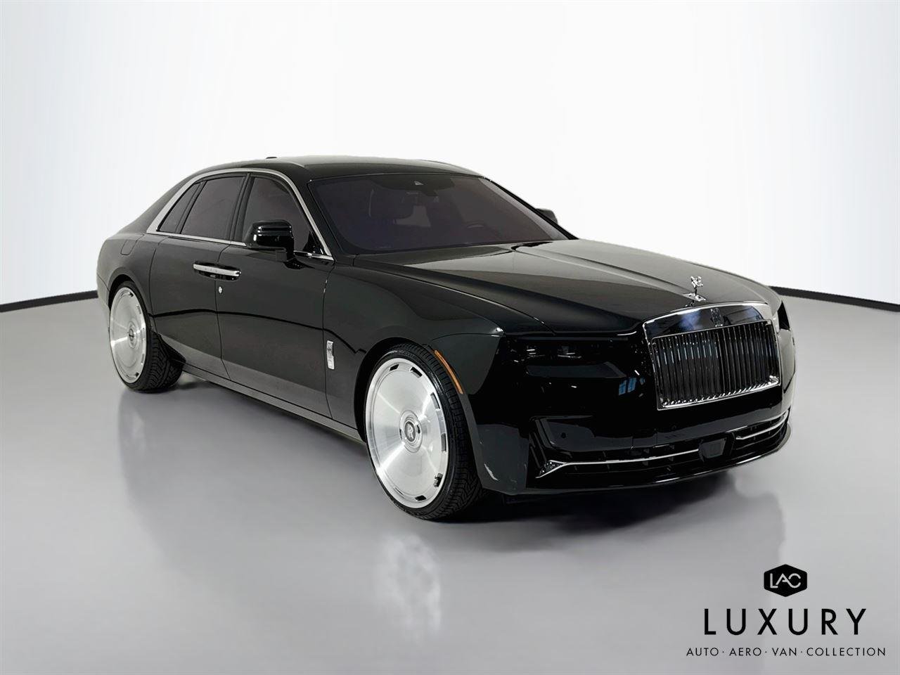 Used 2025 Black Diamond Rolls-Royce Starlight Headliner | 1 Owner & 3k miles! | 24