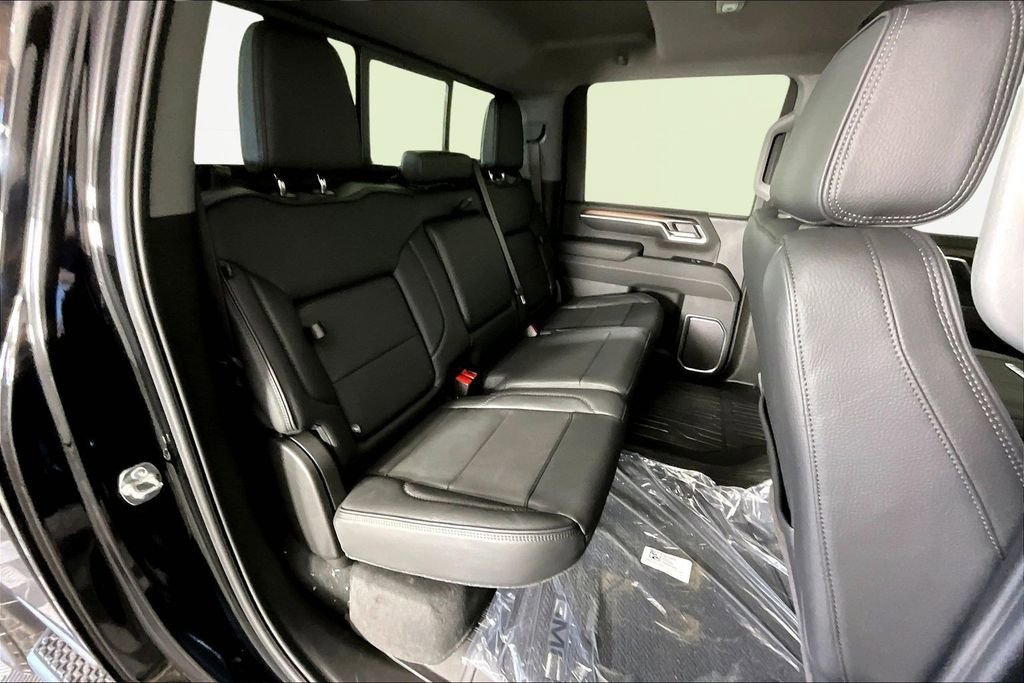 2026 GMC Sierra 3500HD Denali - Photo 11