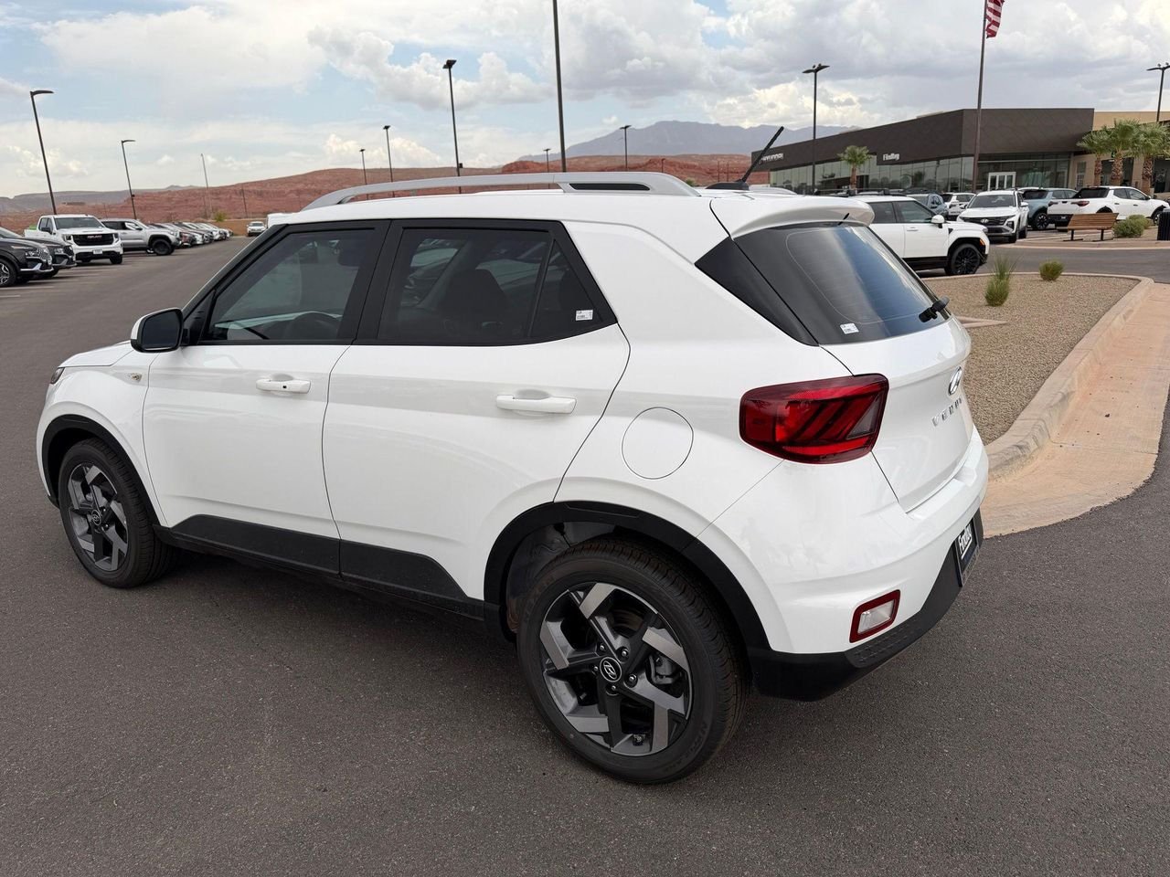 2026 Hyundai Venue SEL - Photo 10