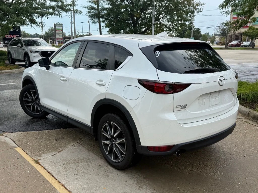 Used 2018 White Mazda Touring image 5