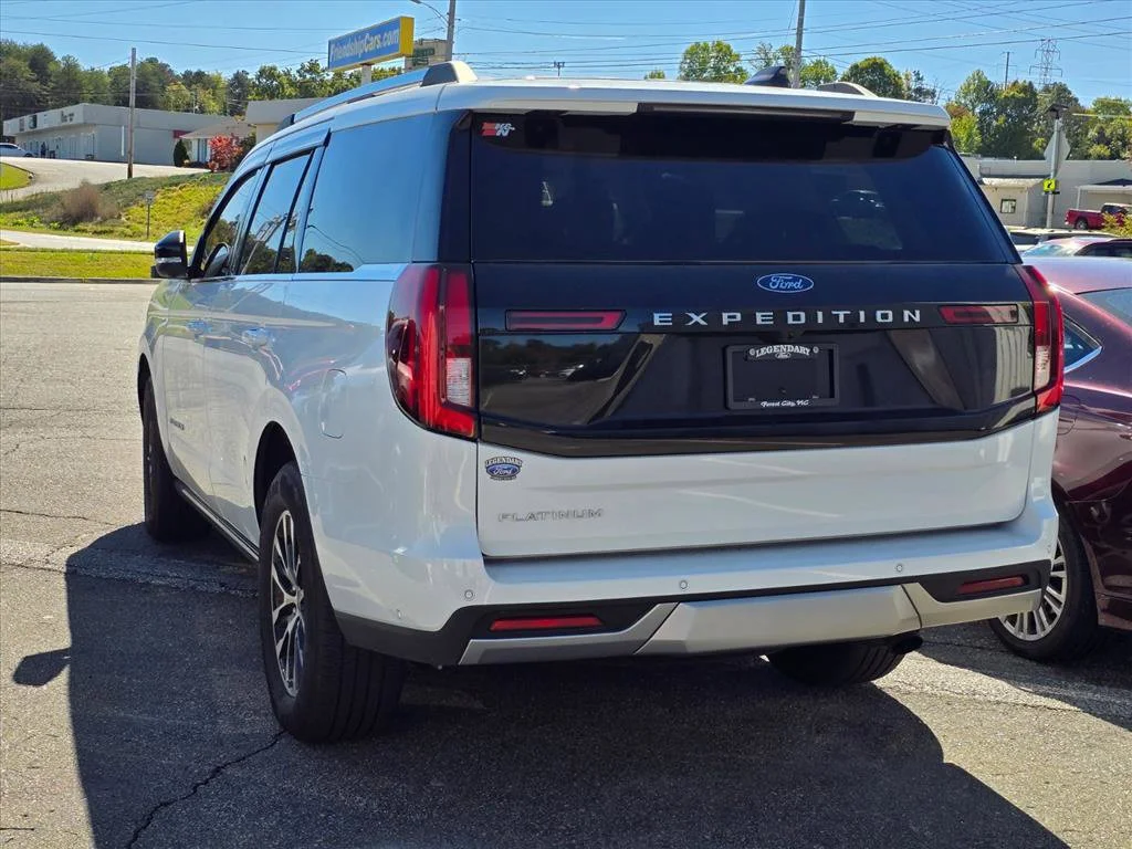 Used 2025 White Ford Platinum image 13