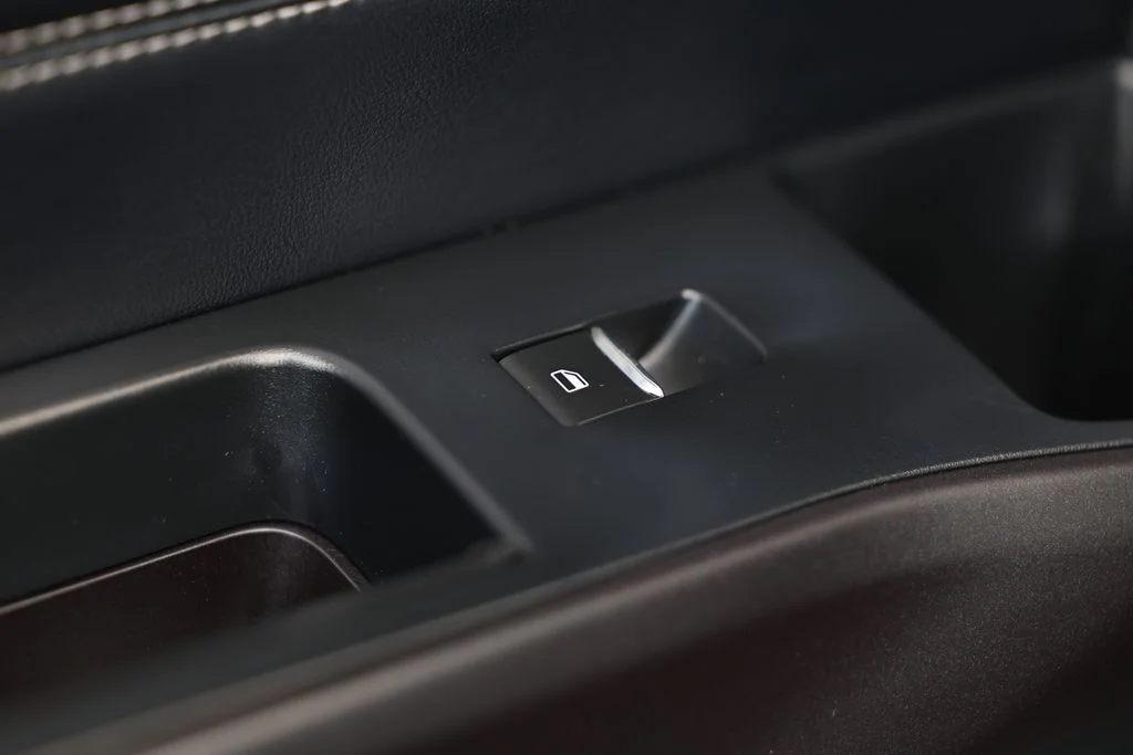 Used 2020 Magnetic Metallic Ford XLT image 23