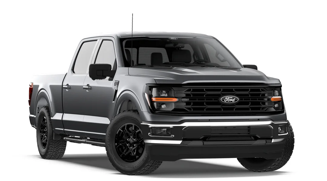 New 2026 CARBONIZED GREY METALLIC Ford XLT image 4