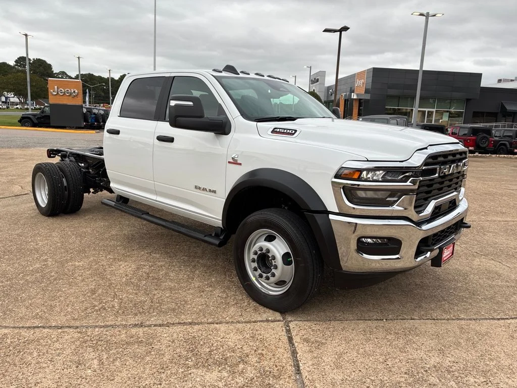 New 2026 Bright White Clear-Coat Exterior Paint RAM Tradesman image 8